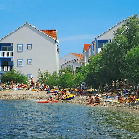 Marina Gromela Cin08004 Dya
